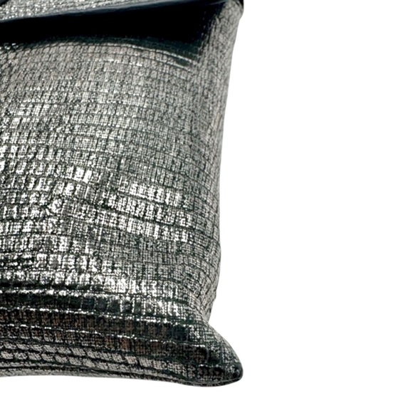 BOTTEGA VENETA Limited Edition 50th Anniversary Metallic Lizard Envelope Bag - Picture 11 of 16